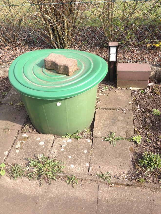 Tonne mit Kindersicherung